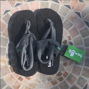 NEW Sanuk Yoga Mat Strap Sandals